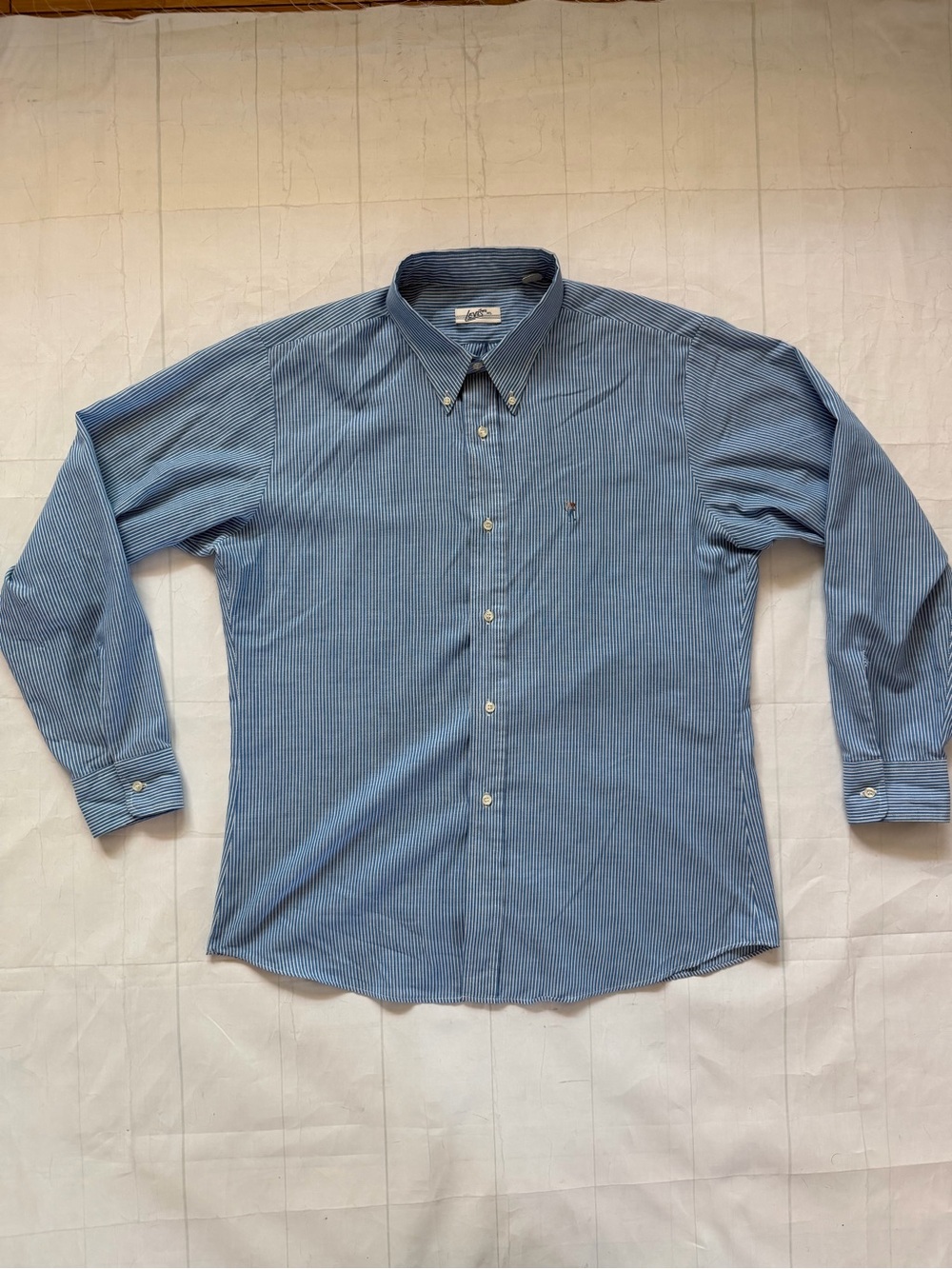 Vintage Levi's Light Blue Striped Button-Down Shirt Size XL